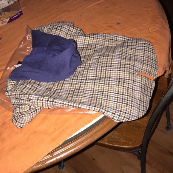 Dog coat, Limited edition from GAP . NWT - Picture 3 of 4
